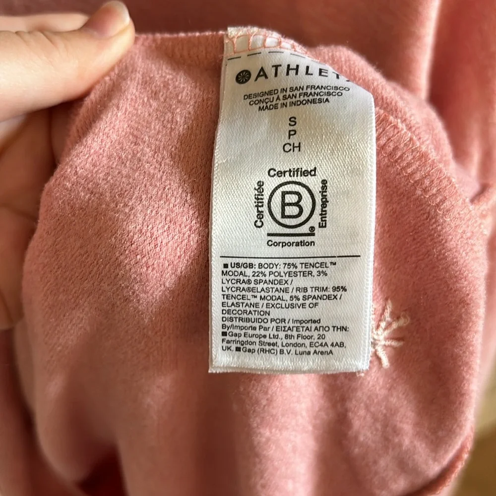 Athleta pink oversized sweater. - Picture 7 of 8